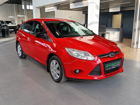 2011 Ford Focus III, красный, 599000 рублей, вид 1