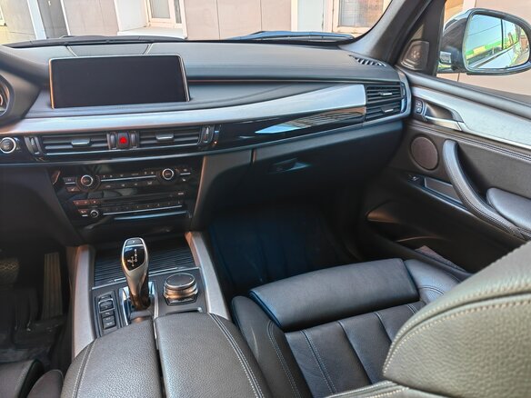 2017 BMW X5 40d III (F15), белый, 5390000 рублей - вид 19