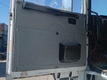 1987 Volvo F-Series, белый, 850000 рублей, вид 3