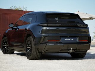 2026 Porsche Cayenne Electric IV, чёрный, 22900000 рублей, вид 4