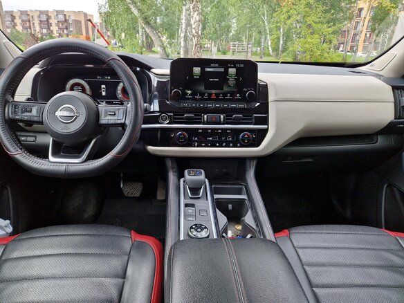2021 Nissan Pathfinder V, чёрный - вид 9