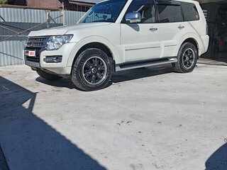 2021 Mitsubishi Pajero IV Рестайлинг 2, белый, 4450000 рублей, вид 3