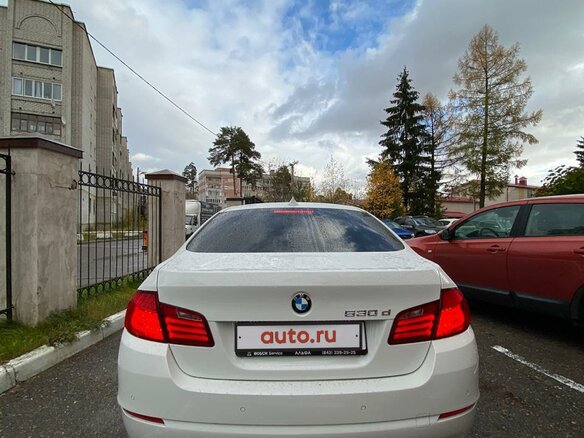 2011 BMW 5 серии 530d xDrive VI (F10/F11/F07), белый - вид 6