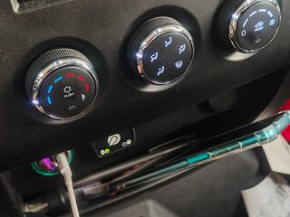 2024 УАЗ Профи, белый, 2310000 рублей, вид 5