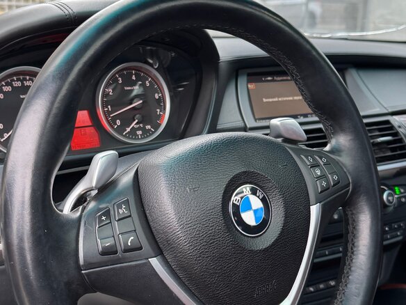 2009 BMW X6 35i 6-speed I (E71), белый, 1900000 рублей - вид 9