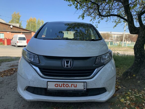 2017 Honda Freed II, белый, 2000000 рублей