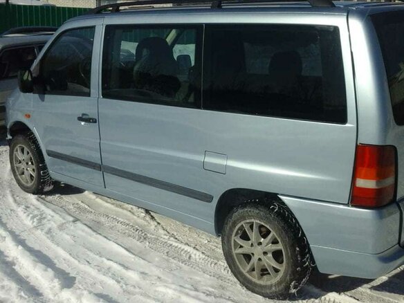 1996 Mercedes-Benz Vito 113 I (W638), серебристый - вид 3