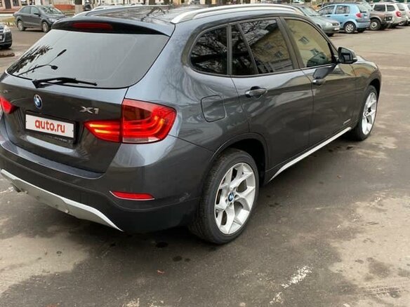 2013 BMW X1 20d I (E84) Рестайлинг, серый - вид 5