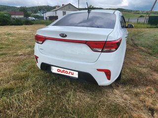 2017 Kia Rio IV, белый, 1350000 рублей, вид 3