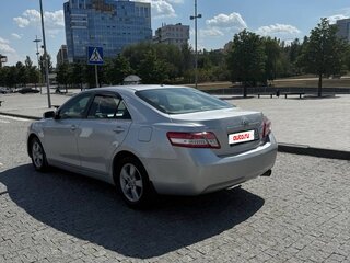 2009 Toyota Camry VI (XV40) Рестайлинг, серебристый, 1285000 рублей, вид 4