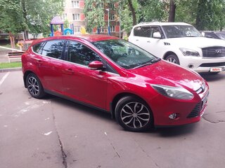 2012 Ford Focus III, красный, 740000 рублей, вид 2