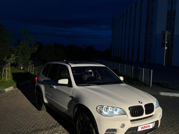 2011 BMW X5 35i II (E70) Рестайлинг, белый, 2000000 рублей - вид 7