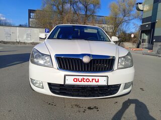 2010 Skoda Octavia DSG7 II (A5) Рестайлинг, белый, 520000 рублей, вид 1
