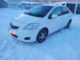 2006 Toyota Belta I, белый, 450000 рублей, вид 4