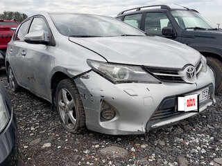 2013 Toyota Auris II, серебристый, 741000 рублей, вид 2