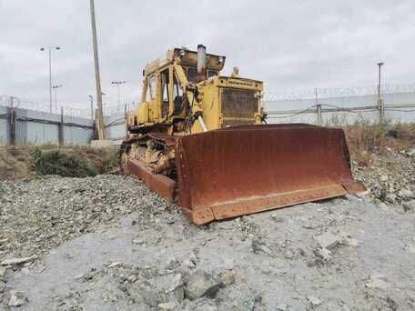 1996 Komatsu D155, жёлтый, 5000000 рублей, вид 5