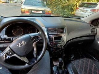 2015 Hyundai Solaris I Рестайлинг, белый, 800000 рублей, вид 5