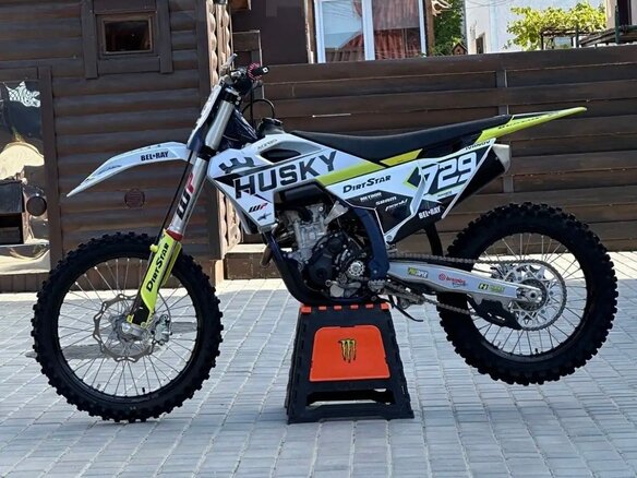 2023 Husqvarna FC 250, белый, 990000 рублей - вид 3