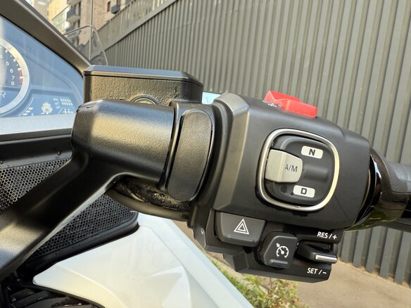 2021 Honda GL 1800 Gold Wing, белый, 2830000 рублей - вид 24