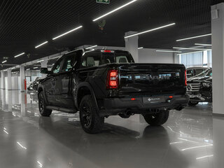 2025 Ram 1500 Crew Cab V Рестайлинг, чёрный, 9300000 рублей, вид 4