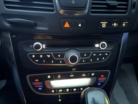 2013 Renault Latitude I, белый - вид 13