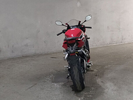 2021 Honda CBR 650R, красный, 650000 рублей, вид 4