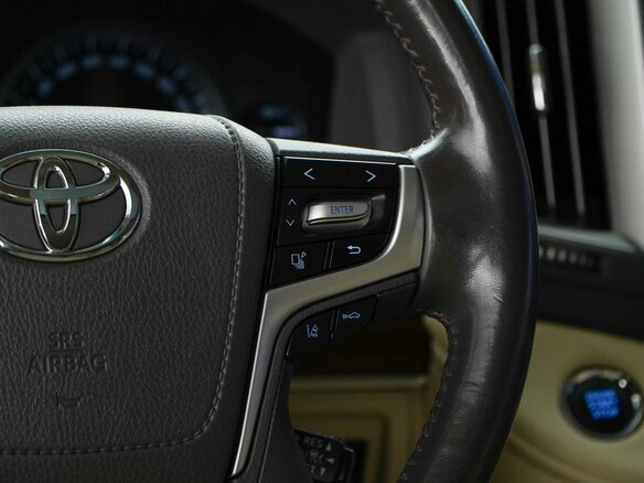 2016 Toyota Land Cruiser 200 Series Рестайлинг 2, чёрный, 5759444 рублей - вид 26
