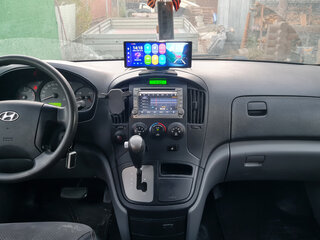 2011 Hyundai Grand Starex, серый, 1790000 рублей, вид 3