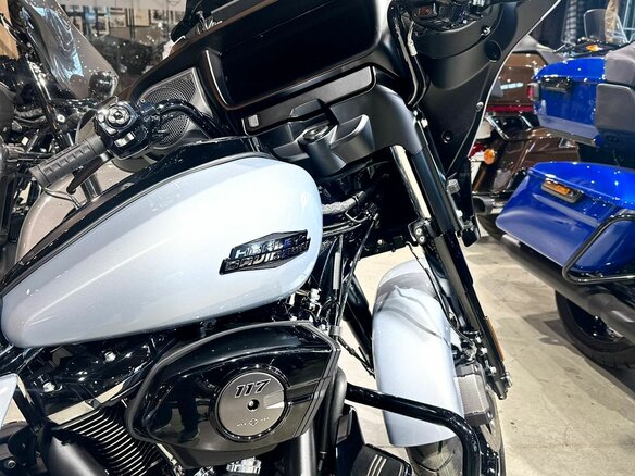 2024 Harley-Davidson Street Glide, чёрный, 3950000 рублей - вид 7