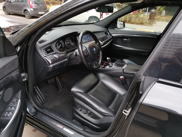 2011 BMW 5 серии 530d xDrive VI (F10/F11/F07), чёрный - вид 11