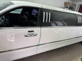 2001 Lincoln Town Car III, белый, 700000 рублей, вид 4