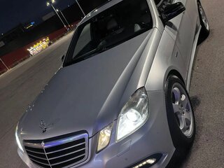 2009 Mercedes-Benz E-Класс 220 5G-Tronic IV (W212, S212, C207), серебристый, 1600000 рублей, вид 2