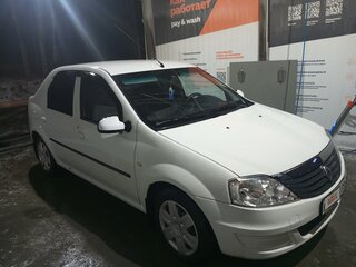 2013 Renault Logan I Рестайлинг, белый, 410000 рублей, вид 1