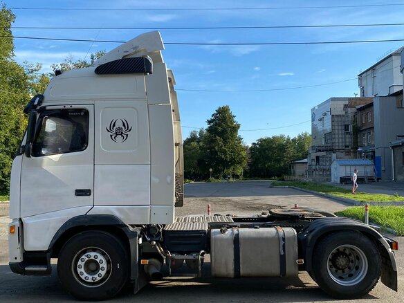 2004 Volvo FH, белый, 2500000 рублей - вид 12