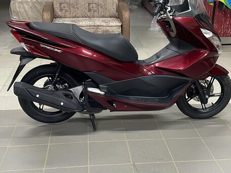2015 Honda PCX 150, красный, 260000 рублей, вид 3