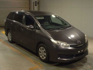 2013 Toyota Wish II Рестайлинг, серый, 1670000 рублей, вид 1