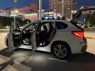 2019 BMW X1 20i xDrive II (F48), белый, 3000000 рублей, вид 4
