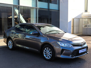 2015 Toyota Camry VII (XV50) Рестайлинг, серый, 1614000 рублей, вид 3