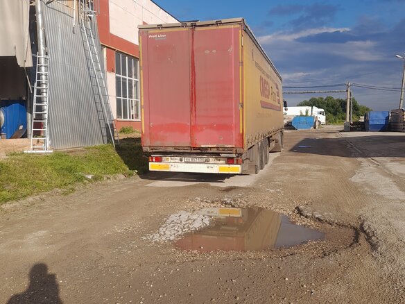 2007 MAN TGA, красный, 2100000 рублей - вид 5
