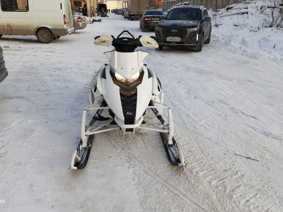 2013 Arctic Cat Sno Pro, белый, 1500000 рублей