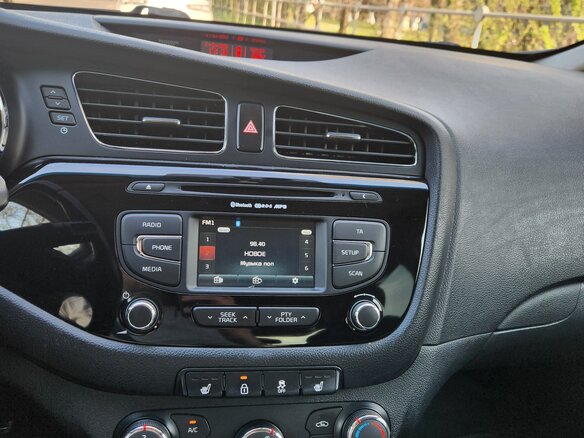 2014 Kia Ceed II, чёрный, 1100000 рублей - вид 10