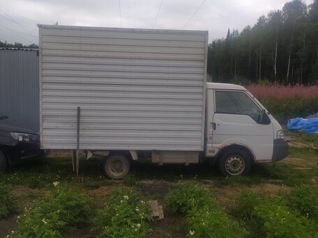 2002 Mazda Bongo, белый, 400000 рублей, вид 2