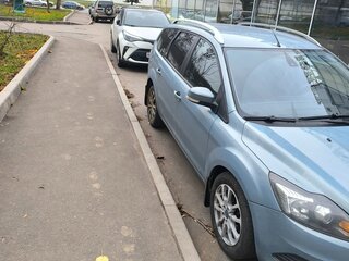 2009 Ford Focus II Рестайлинг, серый, 680000 рублей, вид 5