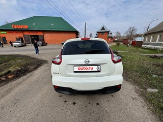 2018 Nissan Juke I Рестайлинг, белый, 1550000 рублей, вид 4
