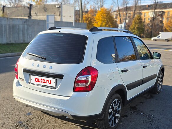 2024 Lada (ВАЗ) Granta Cross I Рестайлинг, белый, 925000 рублей - вид 4