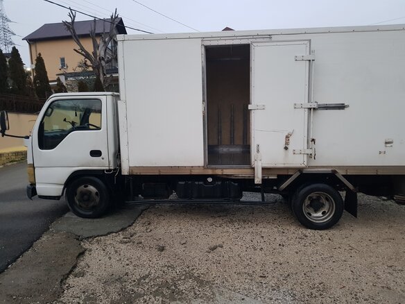 2005 Isuzu Elf (N-series), белый, 1700000 рублей - вид 6