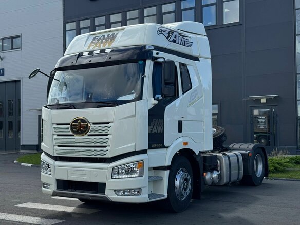 2023 FAW J6 CA4180, белый, 5400000 рублей