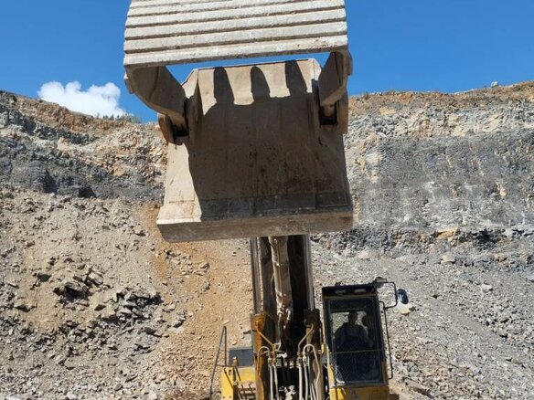 2012 Komatsu PC750-7, оранжевый, 25000000 рублей - вид 6