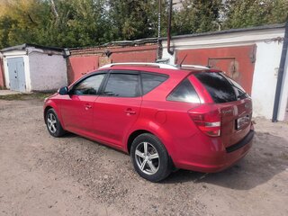 2011 Kia Ceed I Рестайлинг, красный, 800000 рублей, вид 3