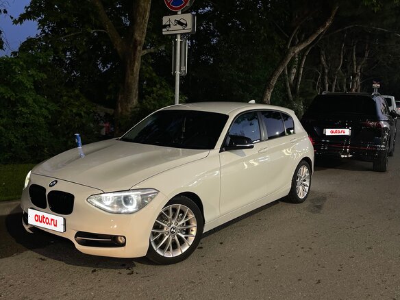 2012 BMW 1 серии 118i II (F20/F21), белый, 1200000 рублей